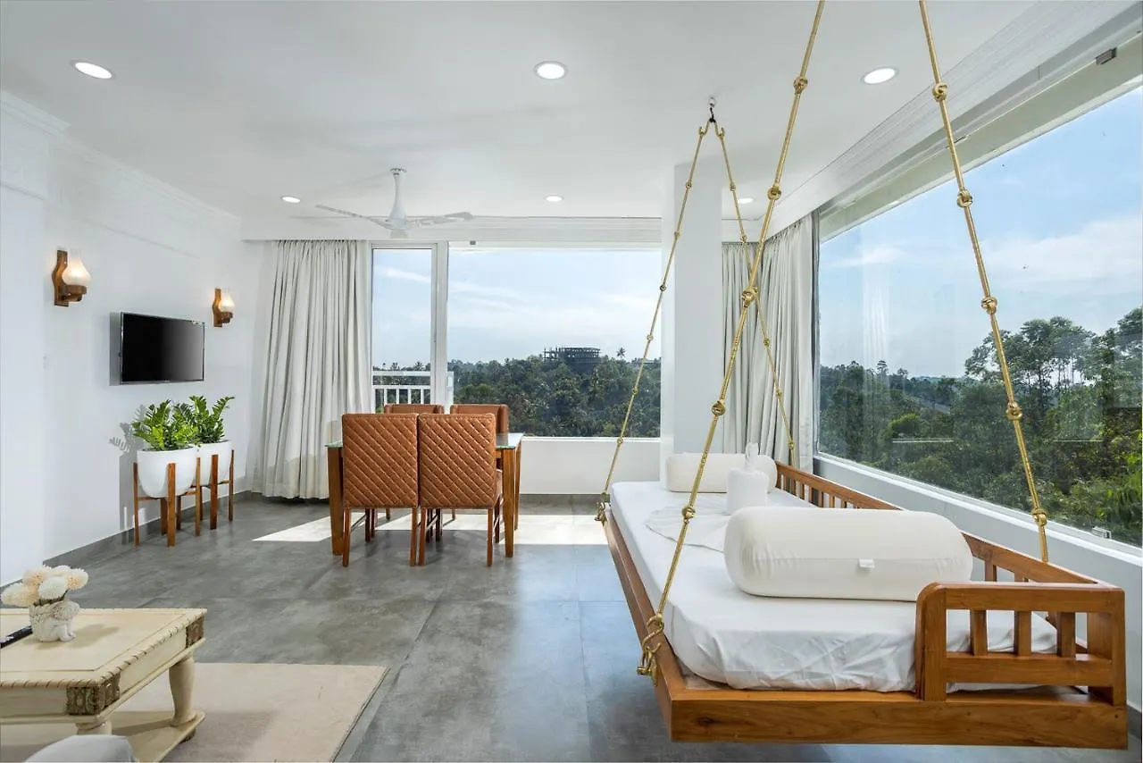 אתר נופש Hotel White House, מונאר